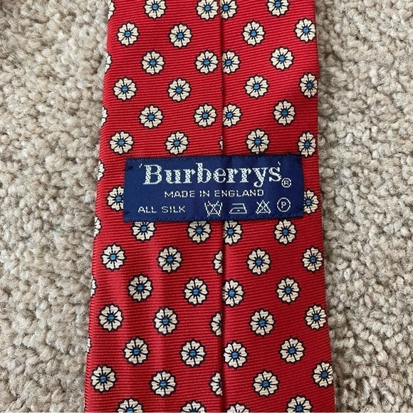 Burberry | Bundle of Men's Three Ties Patterned 100% Silk - Picture 8 of 16